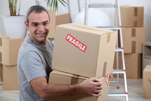 Internal review stage for a storage complaint procedure